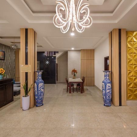 Kly Hotel Hue Esterno foto