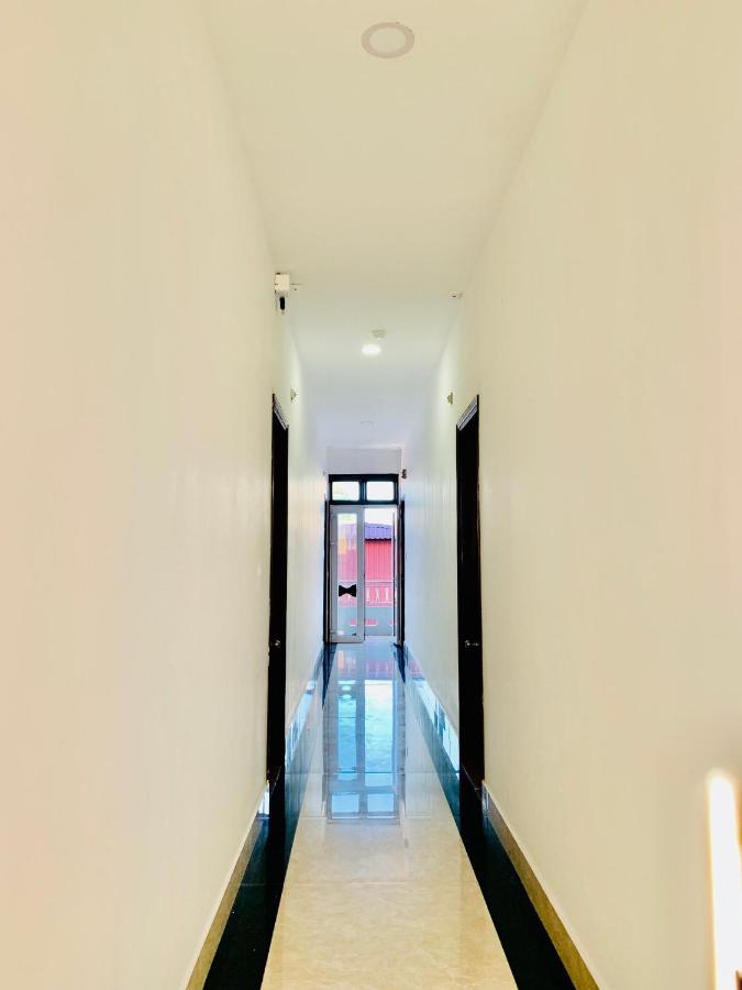 Kly Hotel Hue Esterno foto