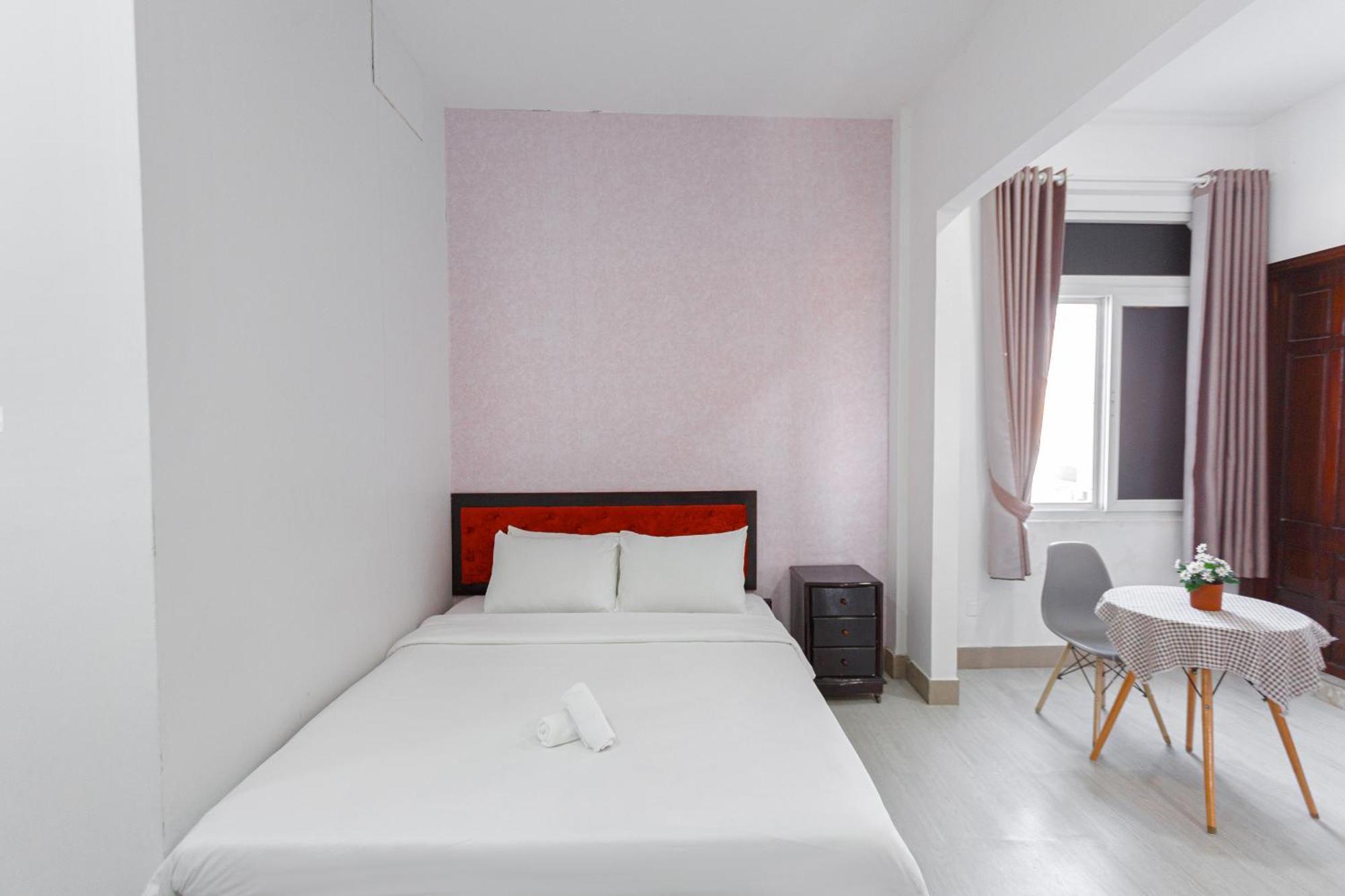 Kly Hotel Hue Esterno foto