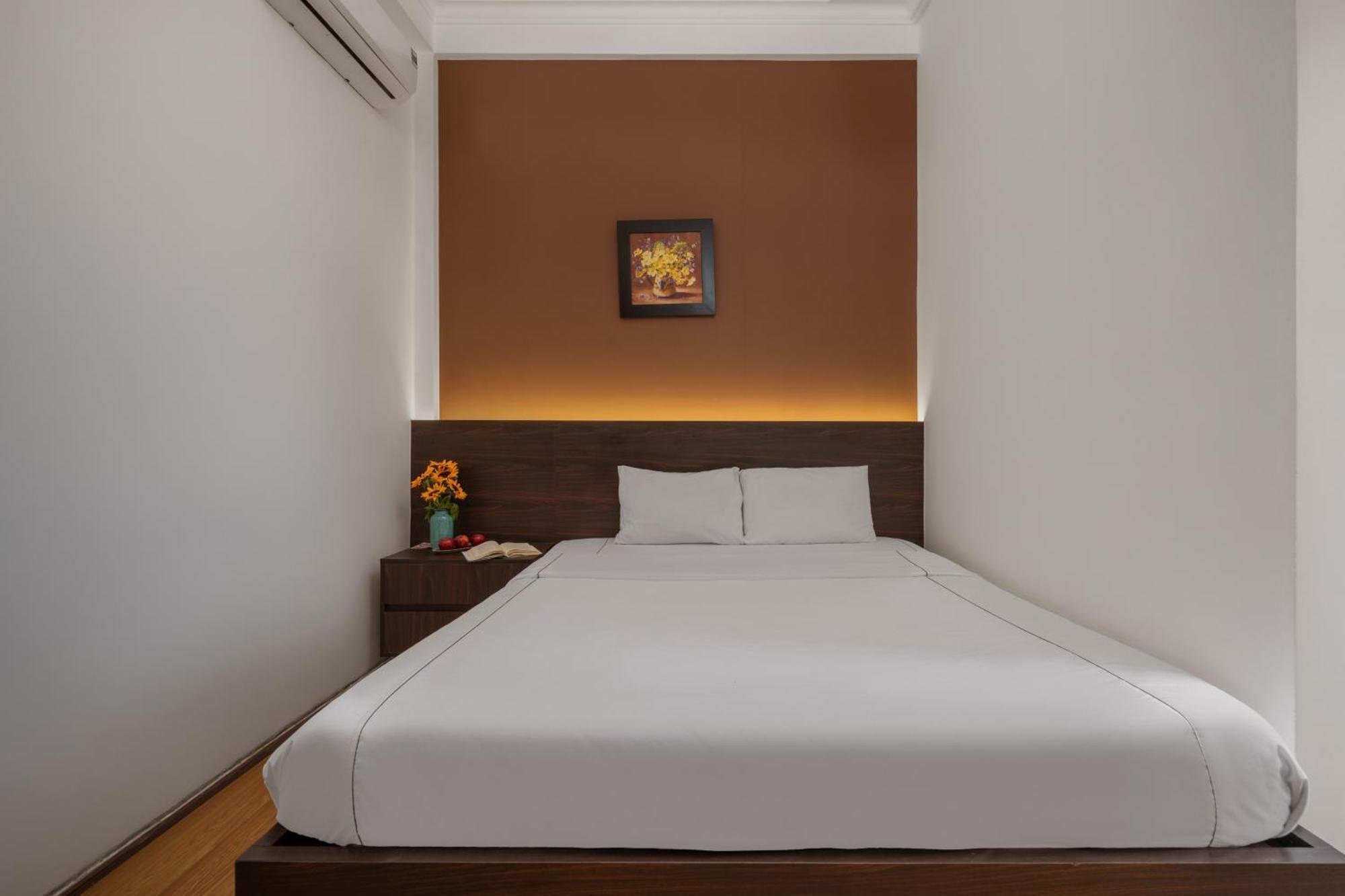 Kly Hotel Hue Esterno foto